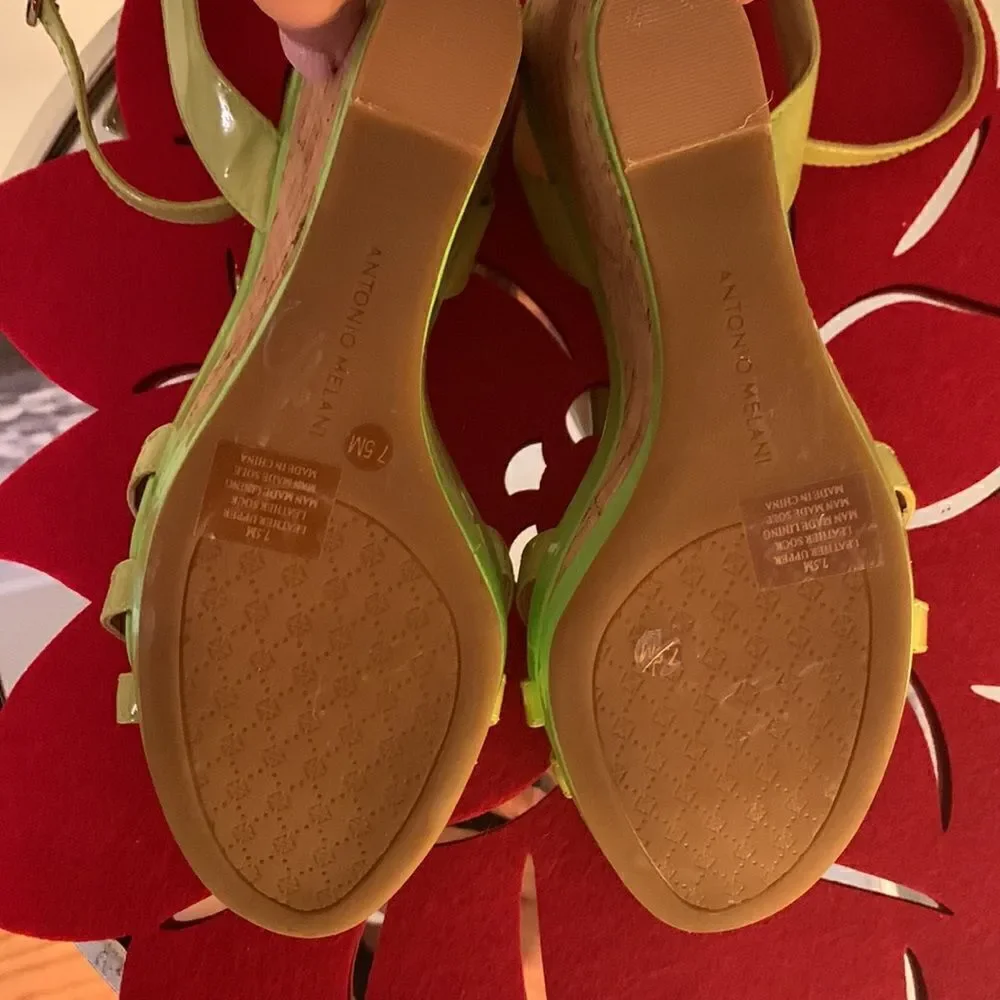 Antonio Melani Ankle Strap Green Patent Sandals  Size 7,5
